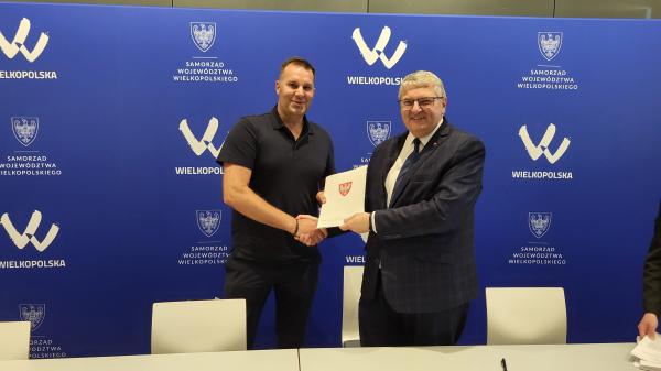 Umowy o wartości 1,2 mln zł na 18 zbiorników małej retencji - kliknij aby powiększyć