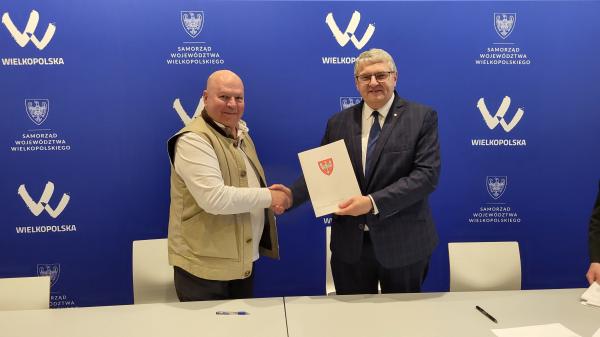 Umowy o wartości 1,2 mln zł na 18 zbiorników małej retencji - kliknij aby powiększyć