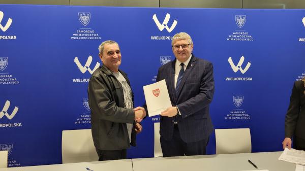Umowy o wartości 1,2 mln zł na 18 zbiorników małej retencji - kliknij aby powiększyć