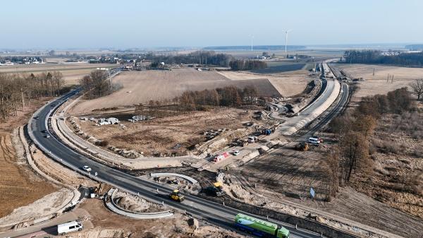 Budowa obwodnicy Rogoźna - DW 241 (marzec 2026)- kliknij aby powiększyć