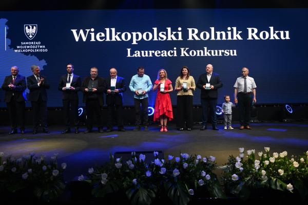 Uroczystość zgromadziła przedstawicieli władz samorządowych, środowiska rolniczego, instytucji naukowych, organizacji branżowych, a przede wszystkim laureatów wszystkich 25 edycji konkursu, którzy przez ćwierć wieku współtworzyli jego historię.- kliknij aby powiększyć