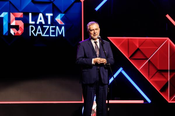 Koleje Wielkopolskie łączą region. Od 15 lat!- kliknij aby powiększyć