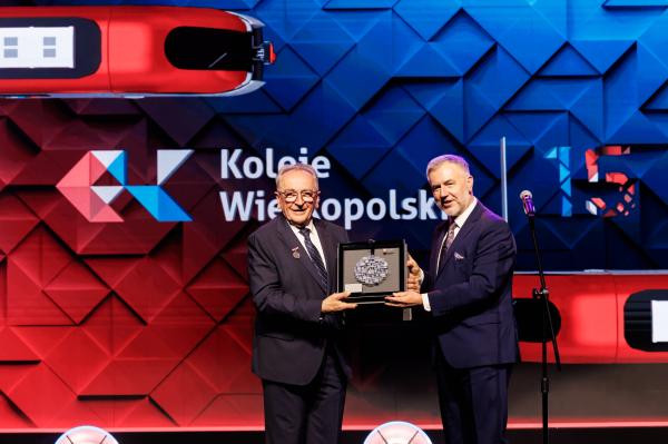 Koleje Wielkopolskie łączą region. Od 15 lat!- kliknij aby powiększyć