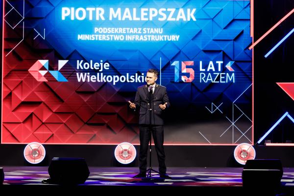 Koleje Wielkopolskie łączą region. Od 15 lat!- kliknij aby powiększyć