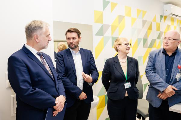 W WCO dzięki środkom z KPO pojawiły się m.in. komora laminarna, aparat MR (rezonans magnetyczny), tomograf komputerowy do badań diagnostycznych, tomograf komputerowy do planowania radioterapii.- kliknij aby powiększyć