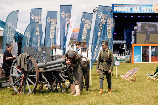 Projekt NIEZWYCZAJNI 1918-1919 przywracający postaci uczestników Powstania Wielkopolskiego. - kliknij aby powiększyć