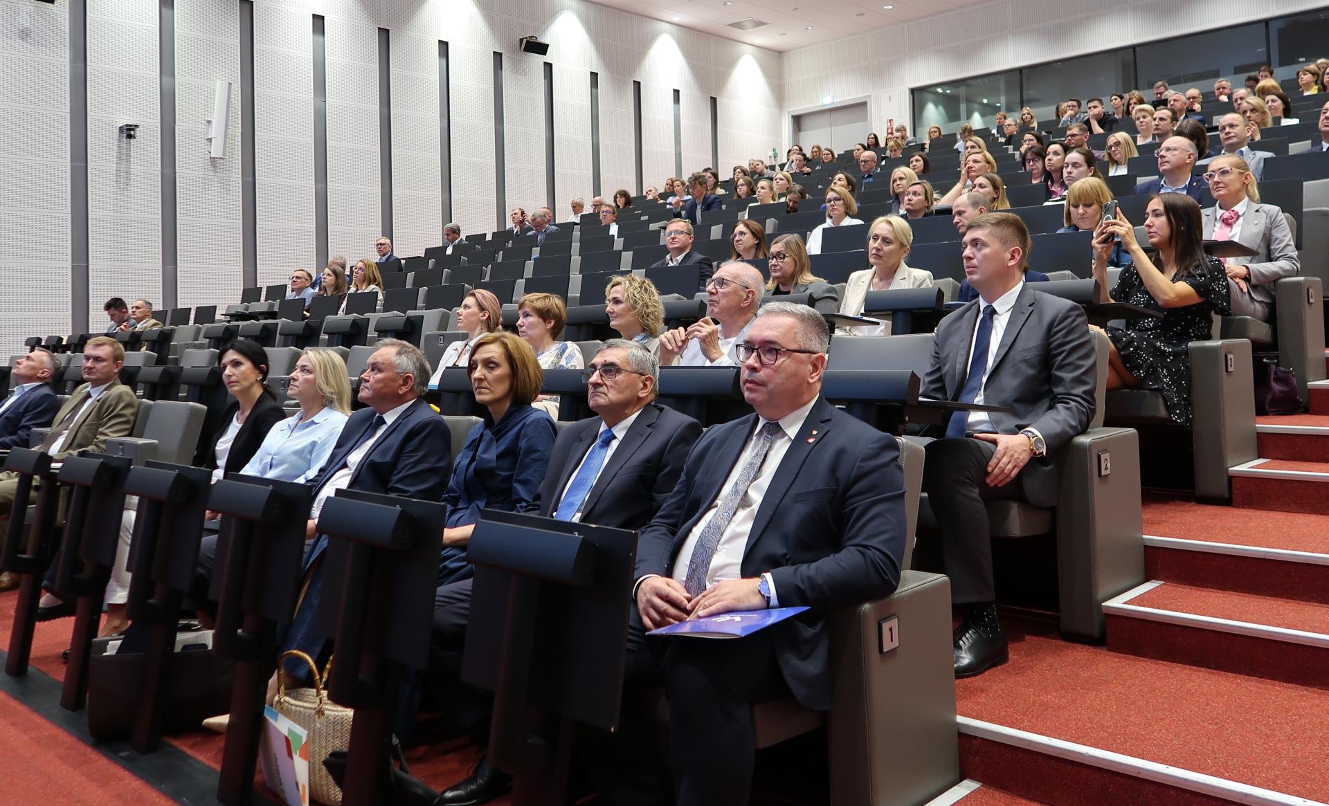 O gospodarce wodnej w kontekście wzywań klimatycznych  - zobacz więcej