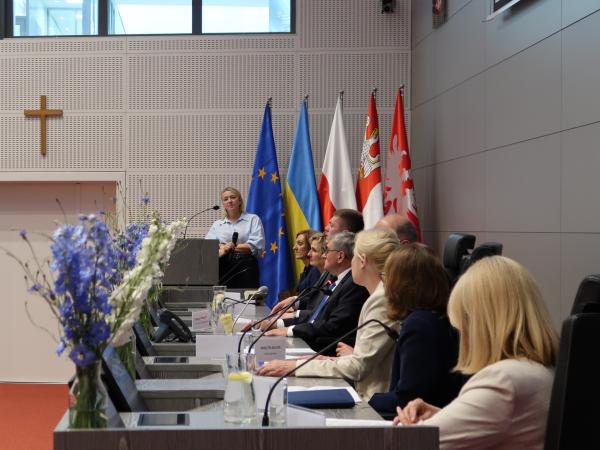 Wydarzenie było doskonałą okazją do wymiany doświadczeń oraz zawiązania współpracy między przedstawicielami różnych instytucji.- kliknij aby powiększyć