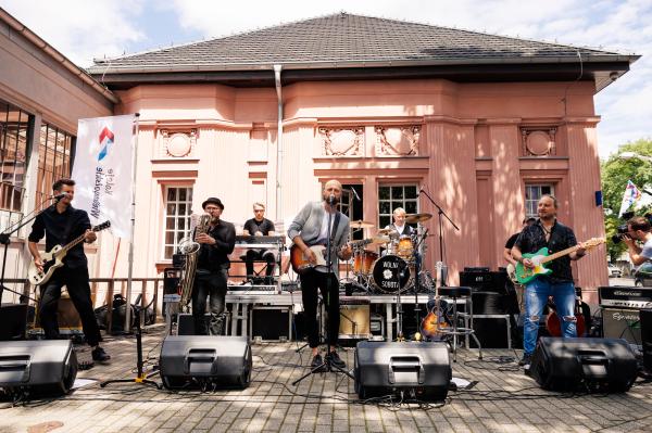 Koncert na Dworcu Letnim w Poznaniu.- kliknij aby powiększyć