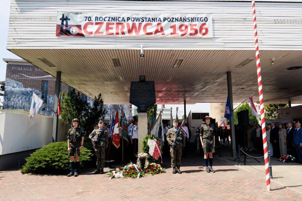 Wielkopolanie oddali hołd Bohaterom Poznańskiego Czerwca 1956 r. - kliknij aby powiększyć