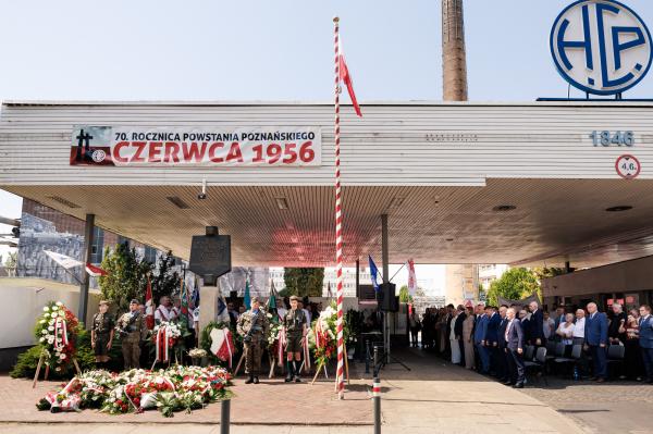 Wielkopolanie oddali hołd Bohaterom Poznańskiego Czerwca 1956 r. - kliknij aby powiększyć