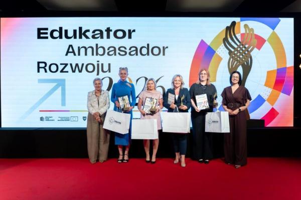 Laureat i wyróżnieni w konkursie- kliknij aby powiększyć