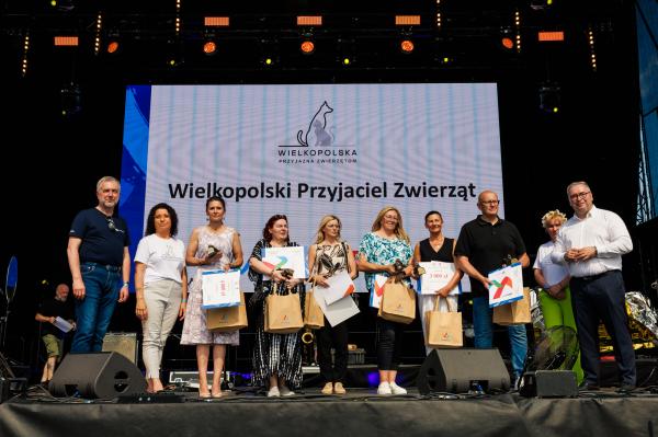 Wręczenie nagród w konkursie Wielkopolski Przyjaciel Zwierząt- kliknij aby powiększyć