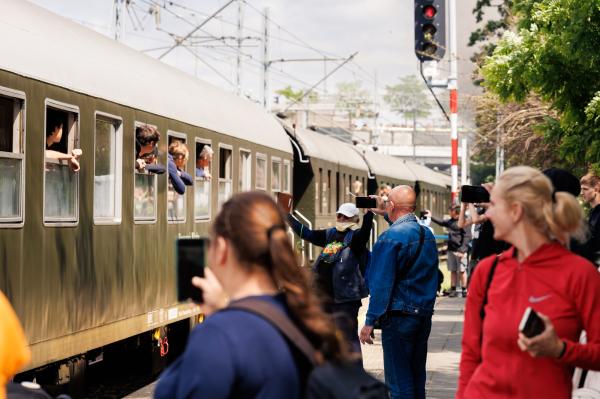 Blues Express na poznańskim dworcu. - kliknij aby powiększyć