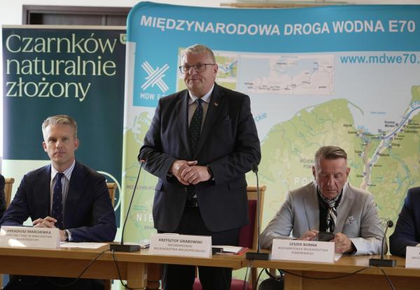 W Czarnkowie odbyło się spotkanie poświęcone przyszłości Międzynarodowej Drogi Wodnej E70. - kliknij aby powiększyć