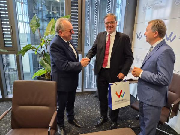W trakcie spotkania rozmawiano m.in. o współpracy pomiędzy Wielkopolską a Austrią. - kliknij aby powiększyć
