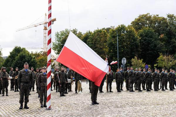 Uroczystość łączyła się z obchodami Dnia Weterana oraz Dnia Pamięci Polek i Polaków Represjonowanych przez III Rzeszę w latach 1939 – 1945- kliknij aby powiększyć