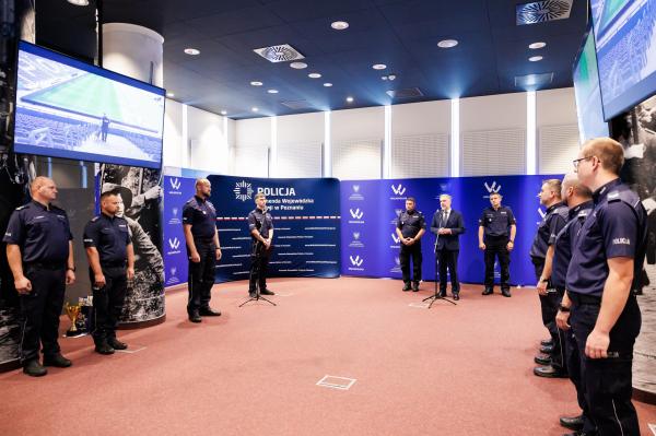 spotkanie z laureatami wojewódzkich eliminacji do XXIII Kynologicznych Mistrzostw Policji- kliknij aby powiększyć