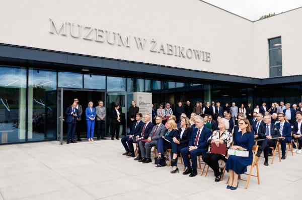 Otwarcie nowego skrzydła Muzeum Martyrologicznego w Żabikowie- kliknij aby powiększyć