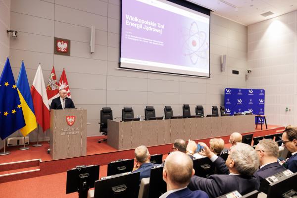  dniach 22-23 września w siedzibie Urzędu Marszałkowskiego w Poznaniu odbywają się Wielkopolskie Dni Energii Jądrowej- kliknij aby powiększyć