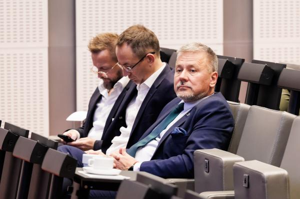 Prezydent Miasta Konina Piotr Korytkowski podczas  Konferencji nt. rozwoju sektora energii jądrowej w Polsce- kliknij aby powiększyć