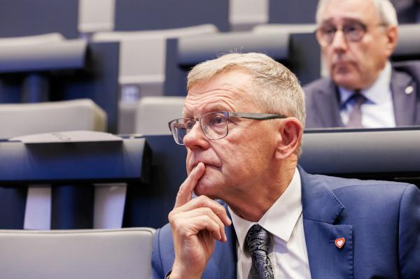 Tomasz Piotr Nowak, Poseł na Sejm RP  podczas konferencji nt. rozwoju sektora energii jądrowej w Polsce- kliknij aby powiększyć