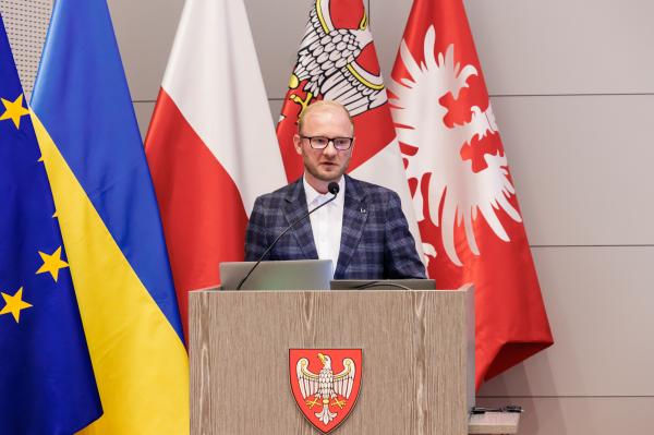Prezentacja raportu Badanie społeczne Wielkopolski Wschodniej: poparcie dla EJ  - kliknij aby powiększyć