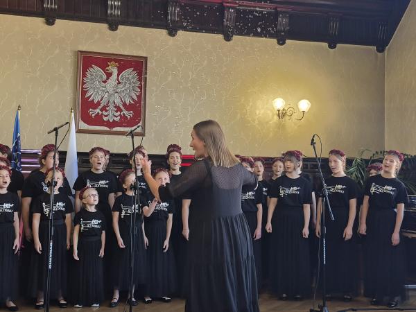 Krzysztof Grabowski, Wicemarszałek Województwa Wielkopolskiego uczestniczył w uroczystości z okazji 10-lecia partnerstwa Krotoszyna z japońskim miastem Okinoshima.- kliknij aby powiększyć