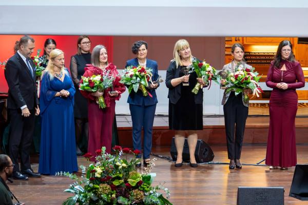 W latach 2016–2026 w ramach konkursów nagrodzono łącznie 168 szkół oraz 160 nauczycieli.- kliknij aby powiększyć