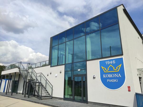 Szatnia na Medal - Gmina Piaski- kliknij aby powiększyć