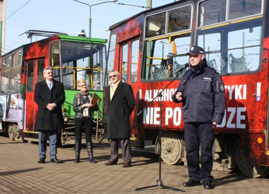 Nie po drodze z alkoholem i narkotykami!  - zobacz więcej