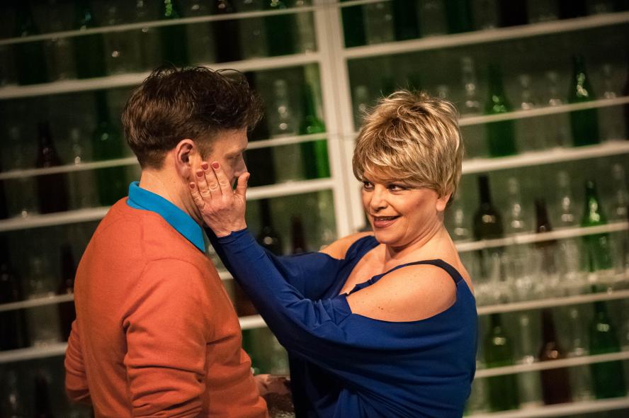 PREMIERA SPEKTAKLU „KTO SIĘ BOI VIRGINII WOOLF?” W TEATRZE IM. ALEKSANDRA FREDRY W GNIEŹNIE - zobacz więcej