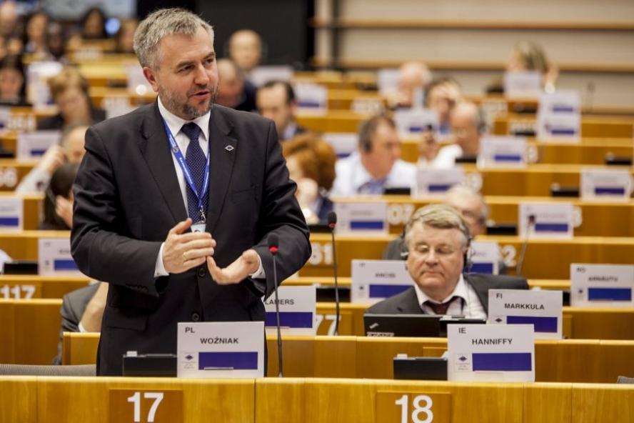 „Zadaniem, które stawiamy przed sobą jest przywrócenie zaufania obywateli do Unii Europejskiej” - zobacz więcej