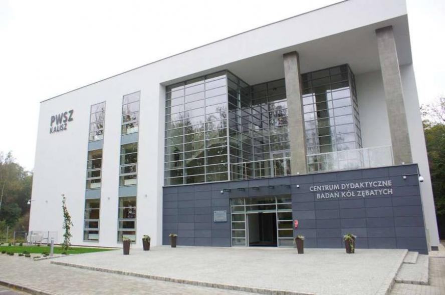 Innowacyjne laboratoria w kaliskiej PWSZ - zobacz więcej