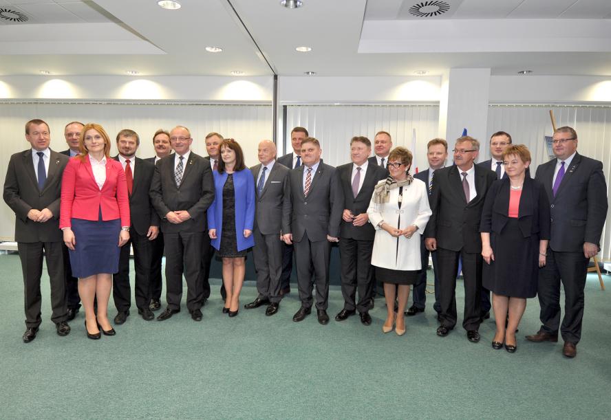 Umowy na realizację PROW 2014 - 2020 przez samorządy podpisane! - zobacz więcej