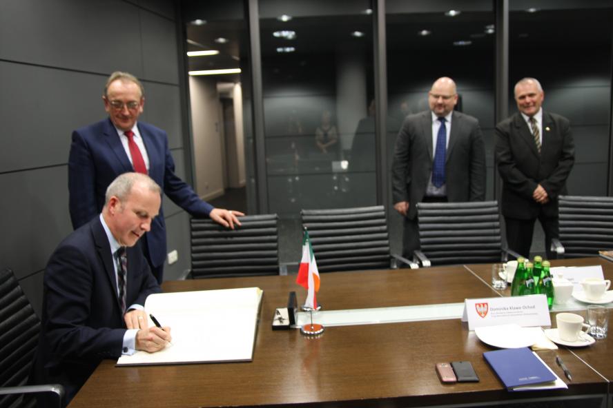 O kontaktach wielkopolsko - irlandzkich podczas spotkania z Ambasadorem Irlandii  - zobacz więcej