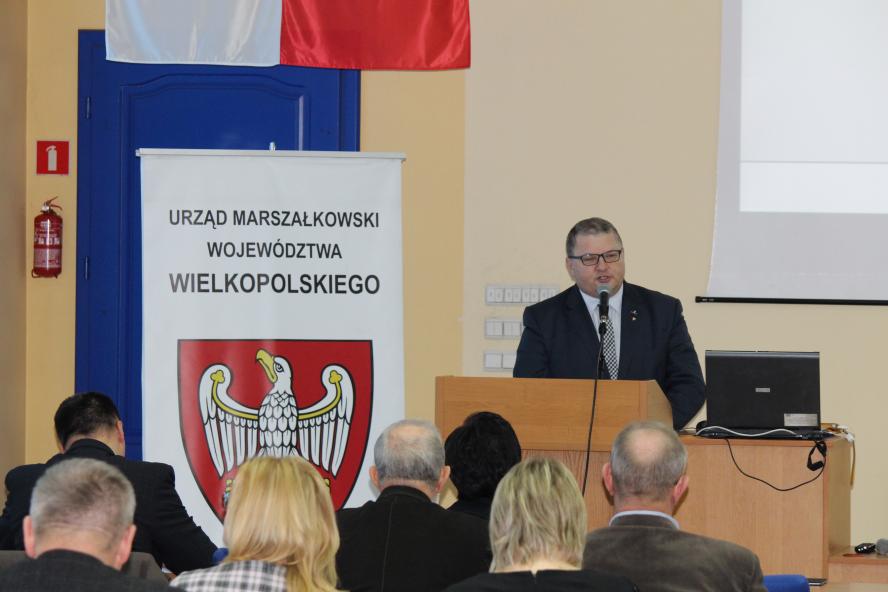 Jak pozyskać środki z PROW 2014- 2020 na poprawę jakości dróg lokalnych?  - zobacz więcej