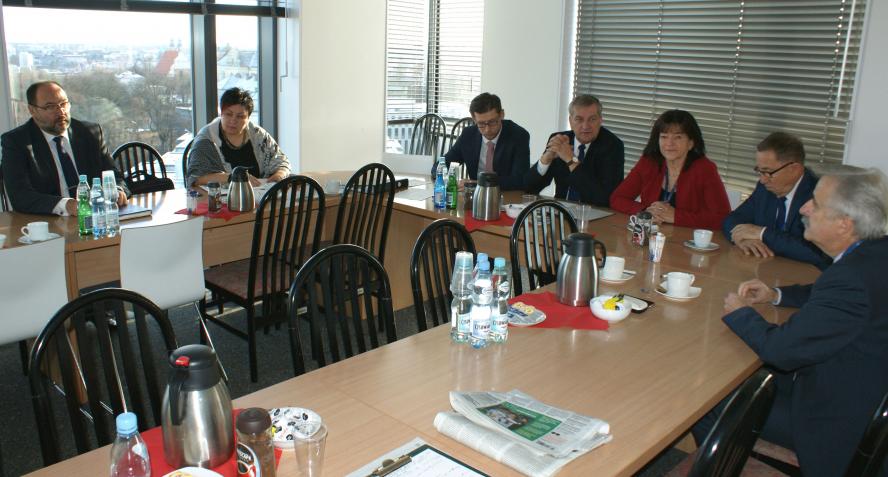 PRZYJRZĄ SIĘ GRUPOM PRODUCENCKIM - zobacz więcej