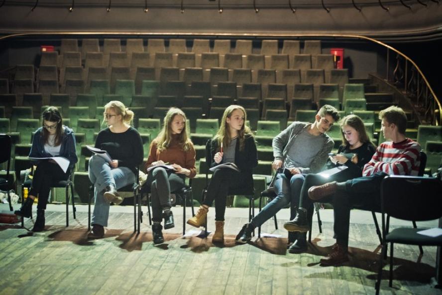 PISANIE NA GORĄCO –WARSZTATY W TEATRZE FREDRY W GNIEŹNIE  - zobacz więcej