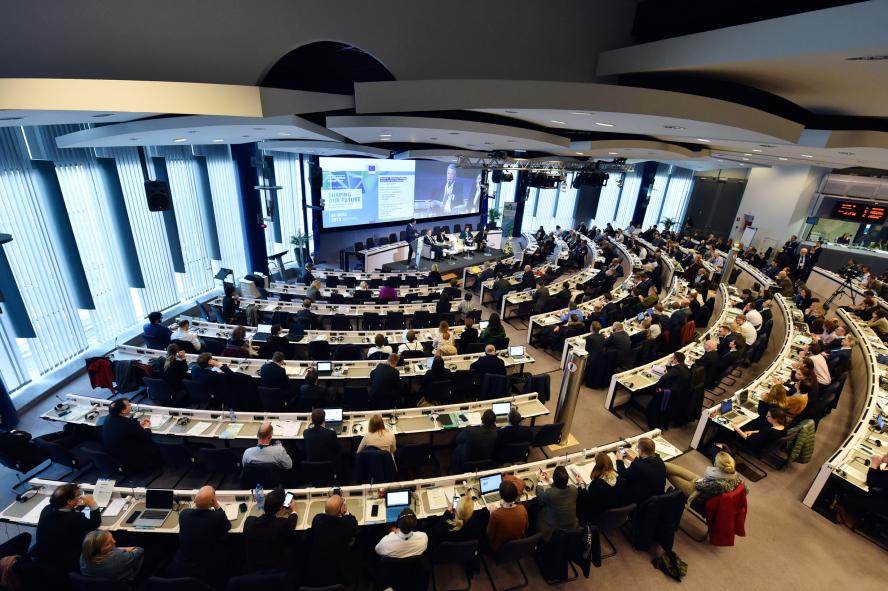 Marszałek Marek Woźniak na konferencji wysokiego szczebla w Brukseli - zobacz więcej