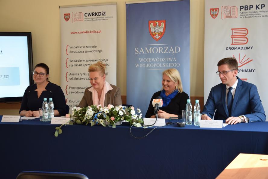 ZIMA 2018 - oferta kulturalno-edukacyjna dla dzieci przygotowana przez jednostki Samorządu Województwa Wielkopolskiego  - zobacz więcej