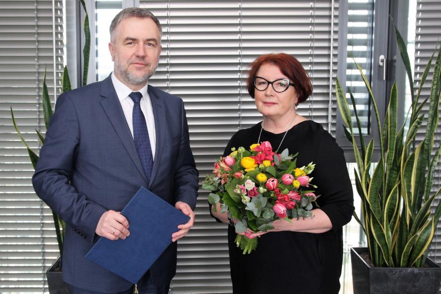 Marszałek z uznaniem dla dotychczasowej strażniczki demokratycznych wyborów w Poznaniu - zobacz więcej