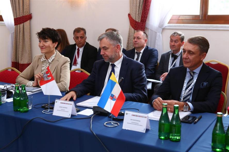 Marszałkowie o funduszach na politykę spójności  - zobacz więcej