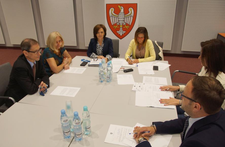CIEPLEJSZE SZKOŁY - zobacz więcej