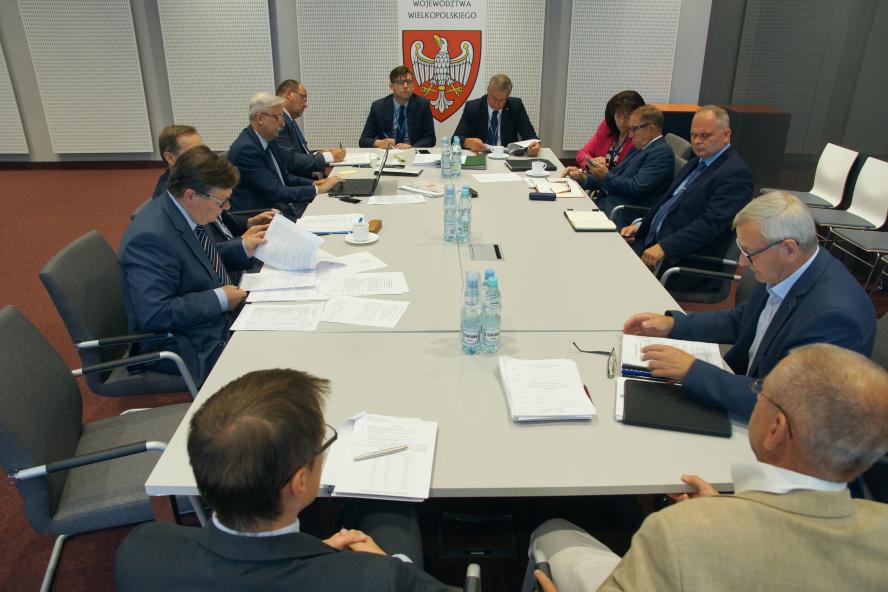PRZEŚWIETLILI WOJEWÓDZKIE SPÓŁKI - zobacz więcej