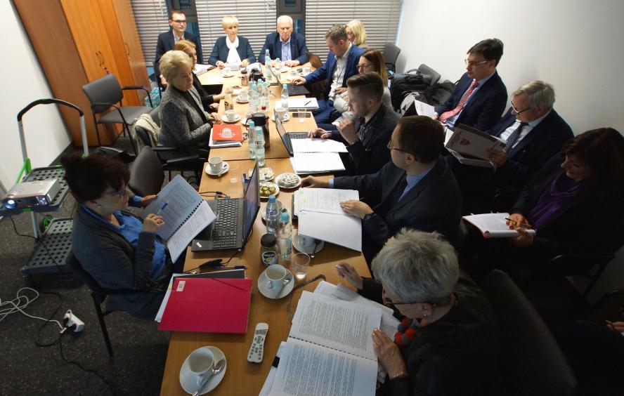 JAKA BĘDZIE WSPÓŁPRACA Z ZAGRANICĄ - zobacz więcej