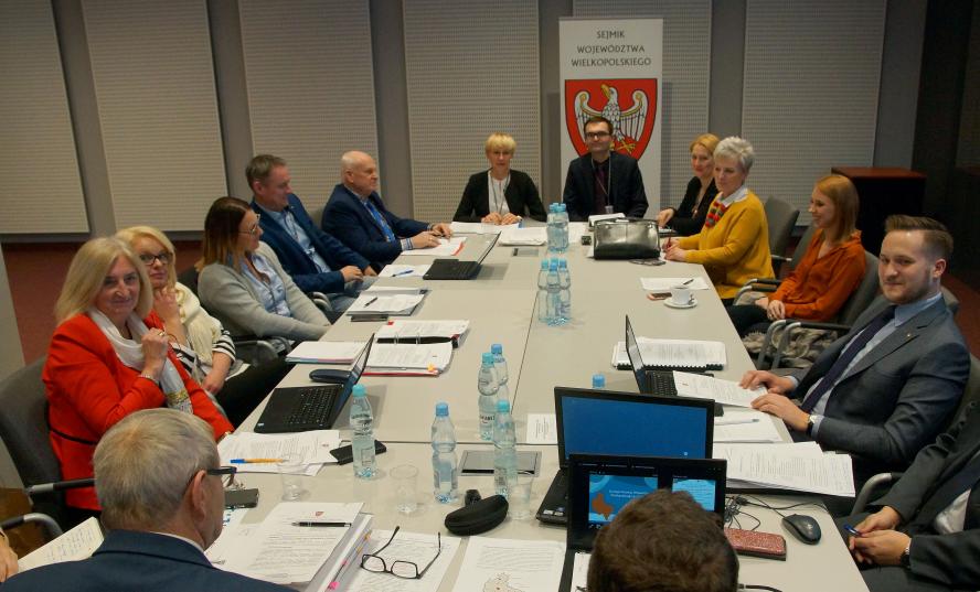 PRACA NAD NOWĄ STRATEGIĄ - zobacz więcej