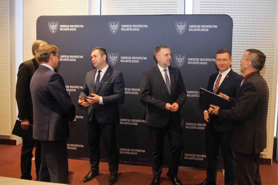 Samorząd Województwa skutecznie wspiera sport. Milionowe umowy podpisane!   - zobacz więcej