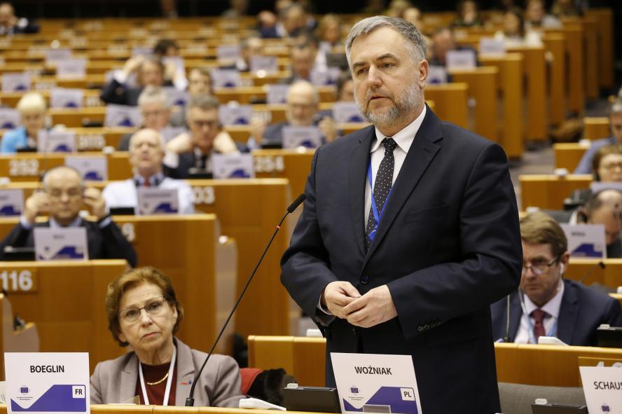 Europejski Komitet Regionów upamiętnia Pawła Adamowicza   - zobacz więcej