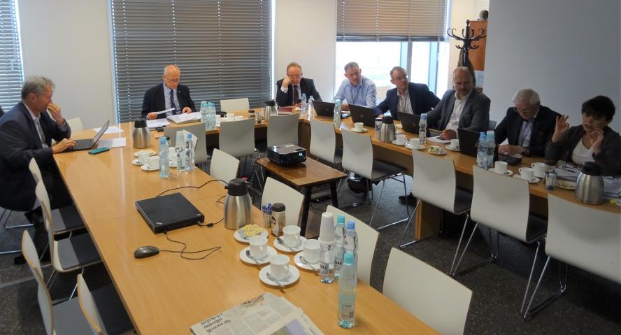 WSPARCIE NA WĄSKOTORÓWKI - zobacz więcej